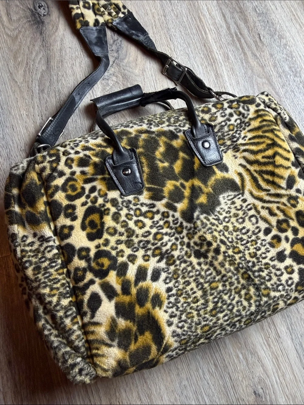 Rare Vintage Levy’s Leather Leopard Print Travel Messenger Bag